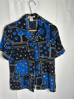 Blue Floral Short-Sleeve Camp Shirt for Women